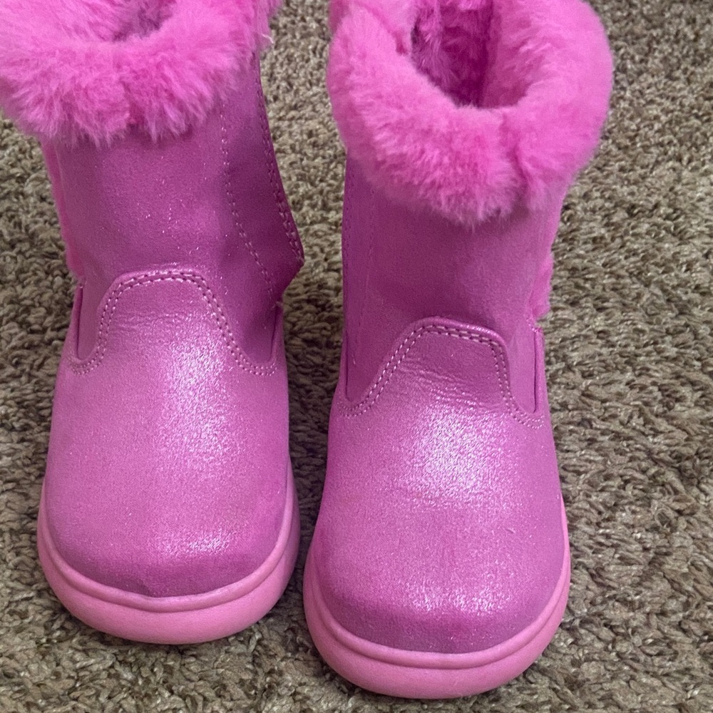 OshKosh B'gosh Sparkly Pink Boots - Picture 8 of 8